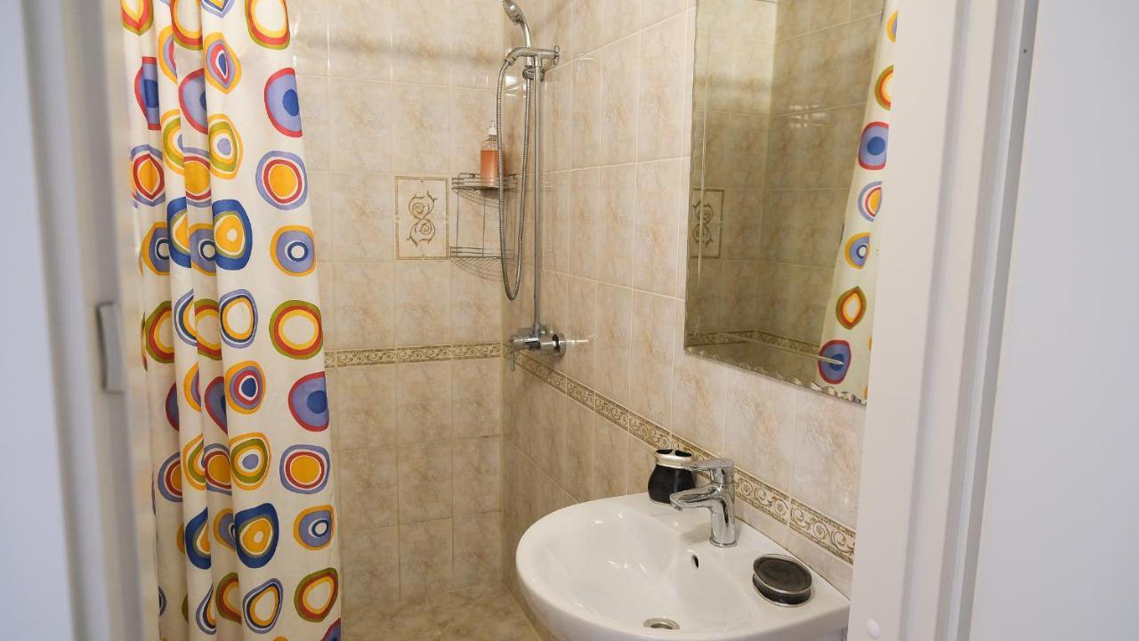 Mini - Otel Ochag Irkutsk Bagian luar foto