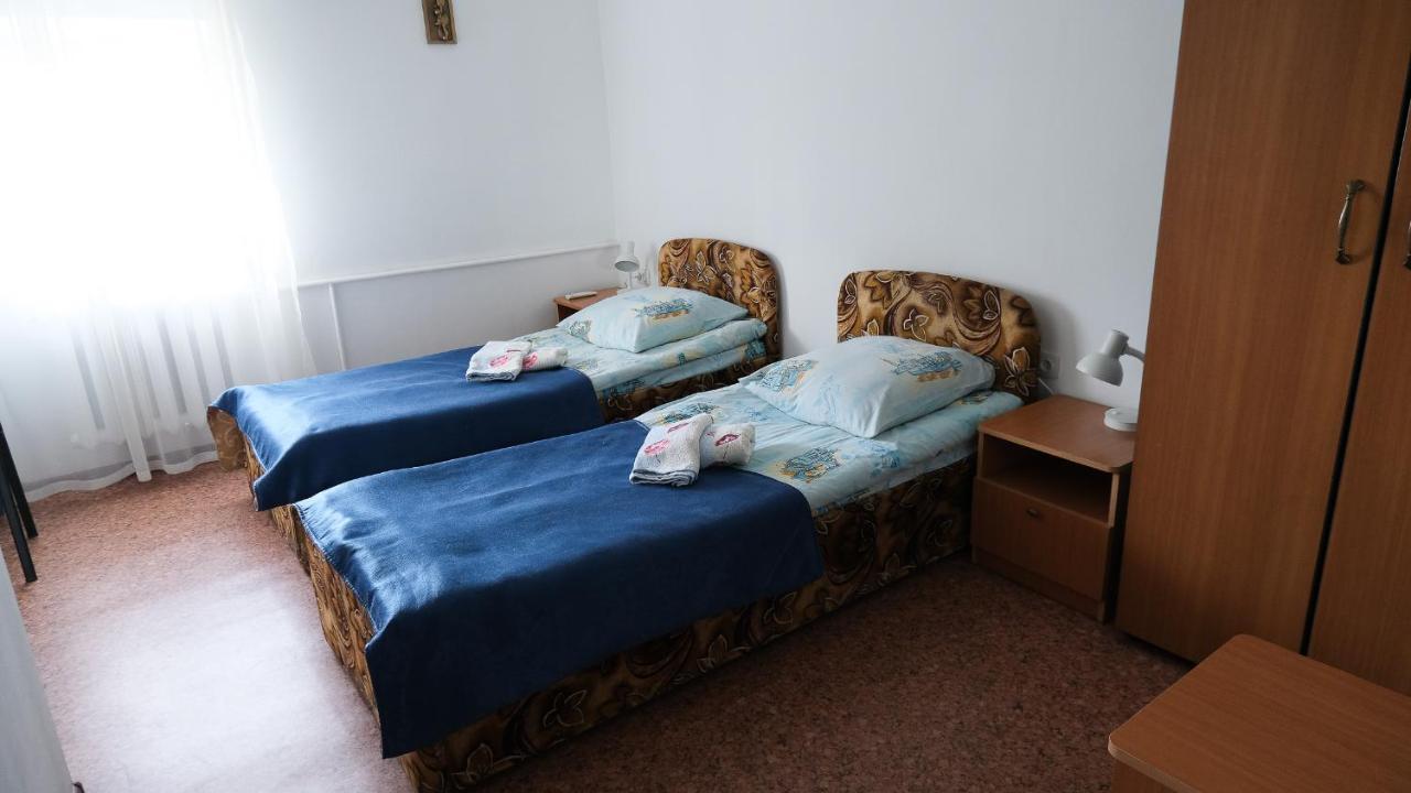 Mini - Otel Ochag Irkutsk Bagian luar foto